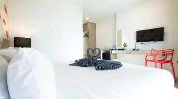 P PLUS HOTEL