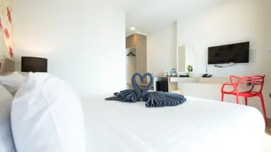 P PLUS HOTEL
