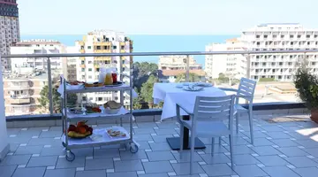 Padel Olivia s Hill Resort