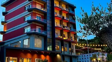 Padel Olivia s Hill Resort