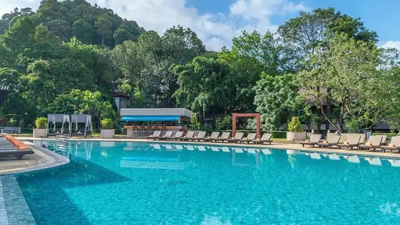 Pakasai Resort
