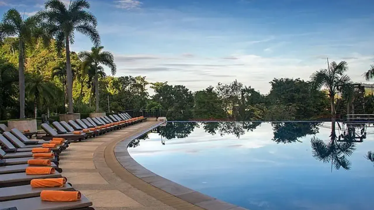 Pakasai Resort