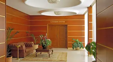 Palace Hotel - Sunny Day Resort
