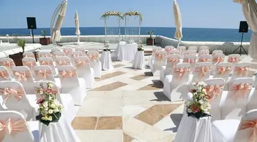 Palace Hotel - Sunny Day Resort