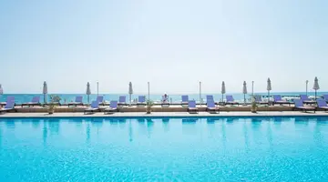 Palace Hotel - Sunny Day Resort
