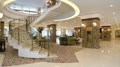 Palace Hotel - Sunny Day Resort