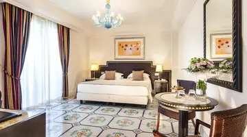 Palace Hotel