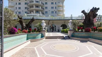Palace Hotel