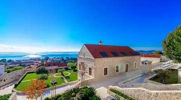 Palace Natali