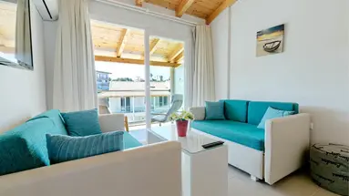 Palapart Gikas Suites and Studios