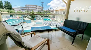 PALAPART GIKAS SUITES AND STUDIOS