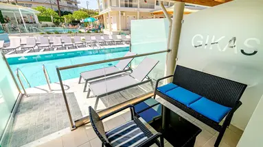 Palapart Gikas Suites and Studios