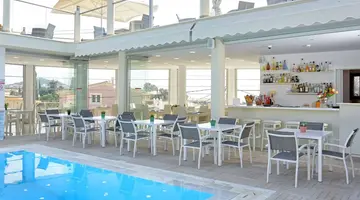 Palapart Gikas Suites and Studios