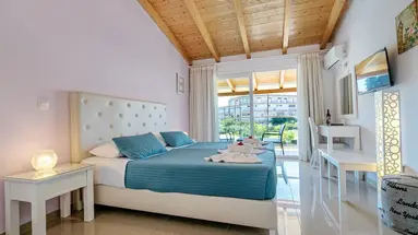 Palapart Gikas Suites and Studios