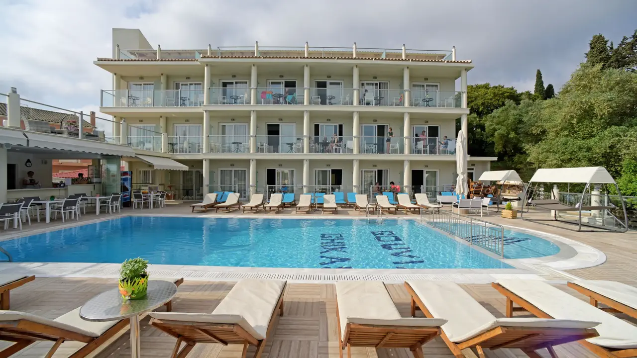 PALAPART GIKAS SUITES AND STUDIOS