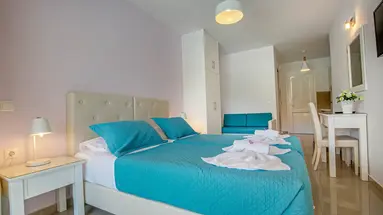 Palapart Gikas Suites and Studios
