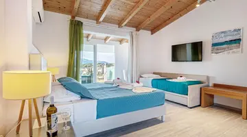 Palapart Gikas Suites and Studios
