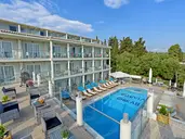 Palapart Gikas Suites and Studios