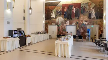 Palazzo Esedra