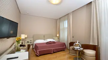 Palazzo Esedra