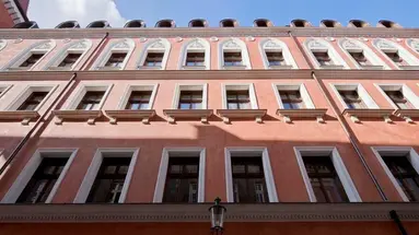 Palazzo Rosso Old Town