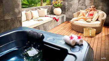 Palm Hotel & Spa