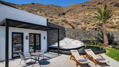 Palm Island Suites