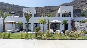 Palm Island Suites