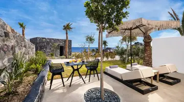 Palm Island Suites