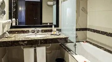 Palm Plaza Hotel & Spa