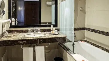 Palm Plaza Hotel & Spa