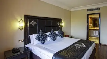 Palm Plaza Hotel & Spa