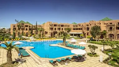Palm Plaza