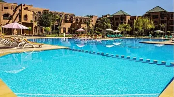 Palm Plaza