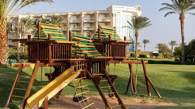 PALM ROYALE SOMA BAY