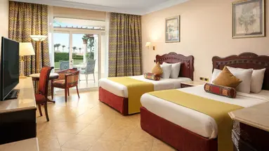 PALM ROYALE SOMA BAY