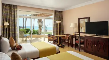 PALM ROYALE SOMA BAY