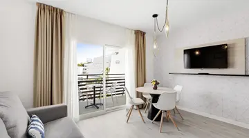 Palmanova Suites by TRH