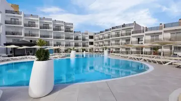 Palmanova Suites by TRH