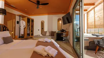 PALMERA BEACH HOTEL