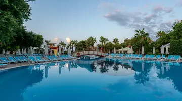 PALMERAS BEACH HOTEL