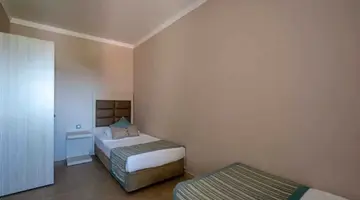 PALMERAS BEACH HOTEL