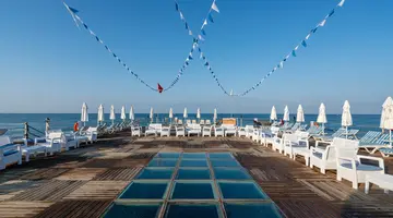 PALMERAS BEACH HOTEL