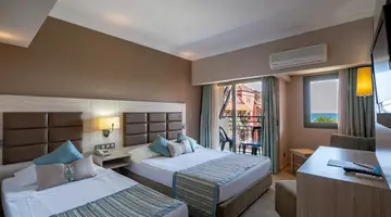 PALMERAS BEACH HOTEL