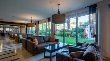 PALMERAS BEACH HOTEL