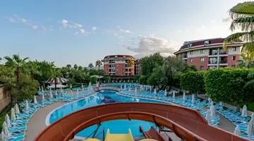 PALMERAS BEACH HOTEL