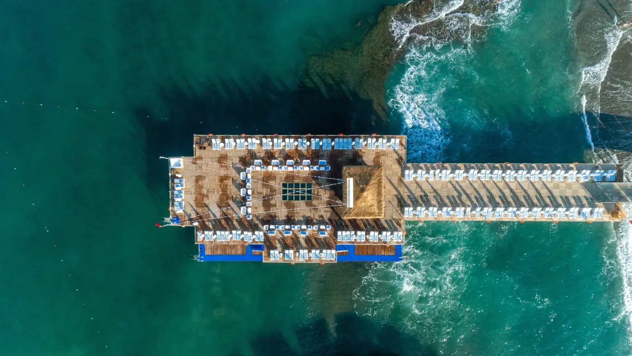 PALMERAS BEACH HOTEL