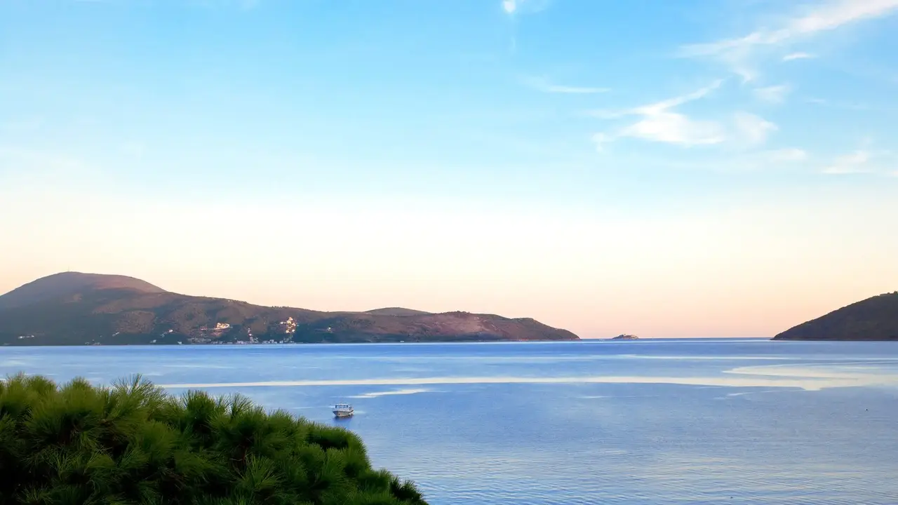 Palmon Bay Hotel & Spa