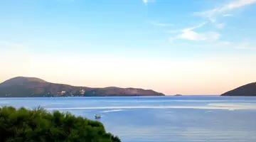 Palmon Bay Hotel & Spa