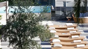 Palmon Bay Hotel & Spa